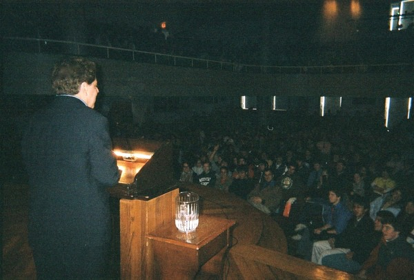Alfred Catalfo Speaking in front of an audience